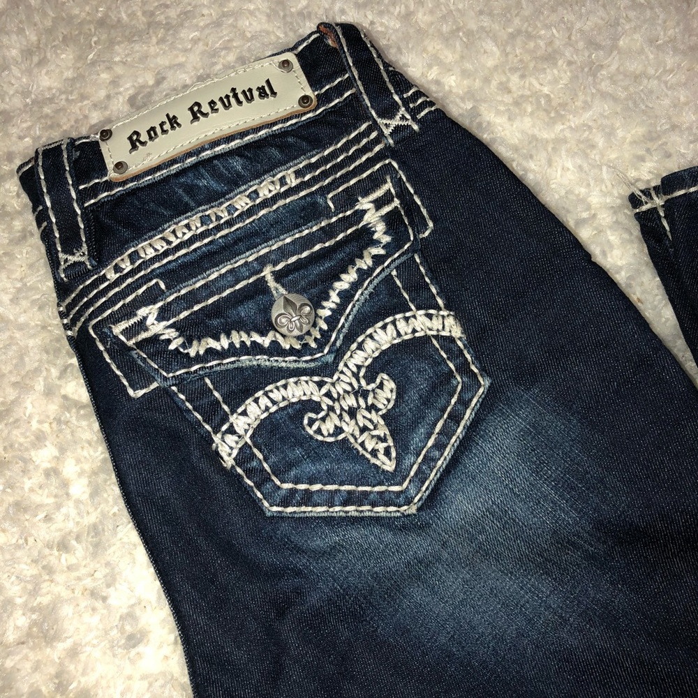 *sold* - Picture 2 of 4